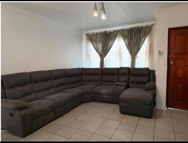 2 BEDROOM TOWNHOUSE FOR SALE IN BIRDSWOOD